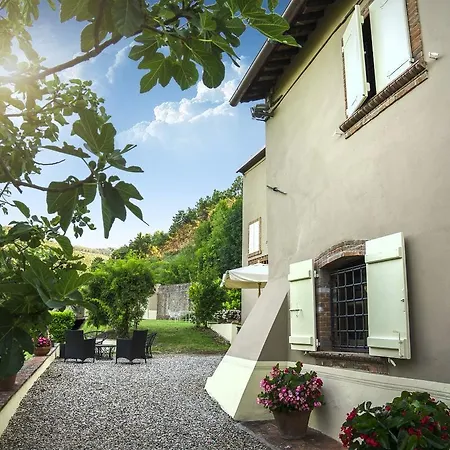 Viola Villa