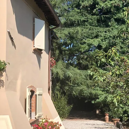 Viola Villa
